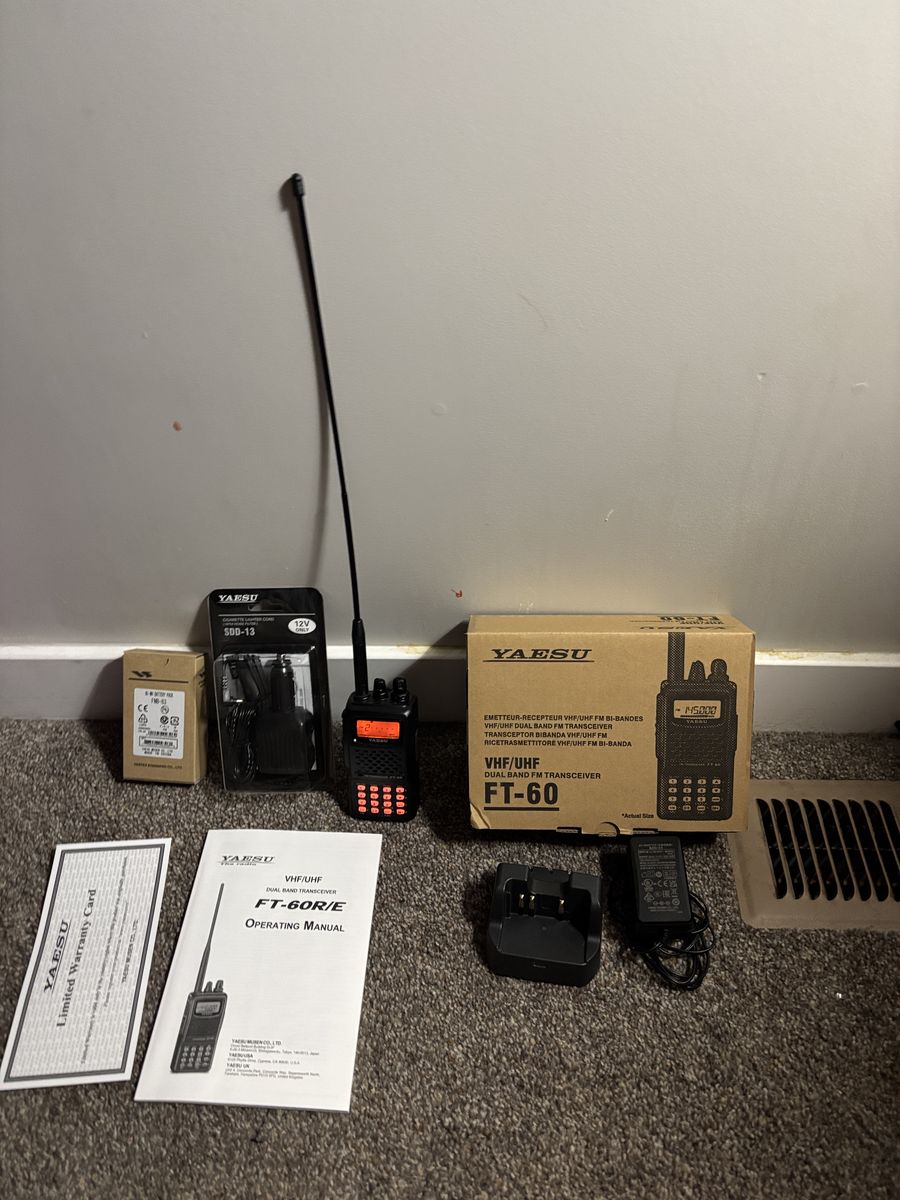 Yaesu FT-60 Dual Band Handheld Ham Radio
