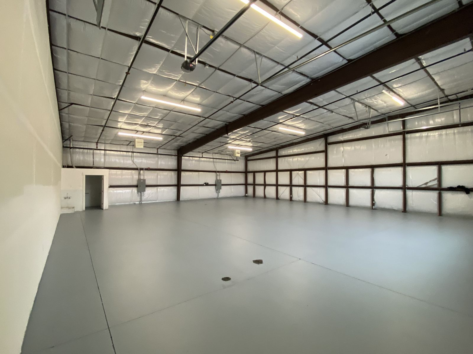 3000 Sq Ft Warehouse For Lease