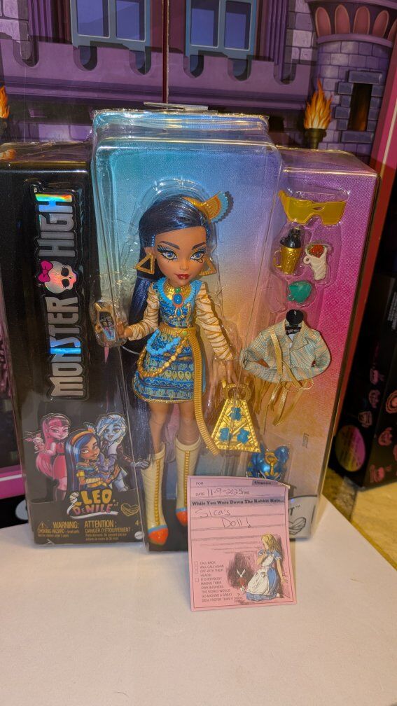 Monster High G3 Cleo De Nile 2022 Doll BNIB 

Both