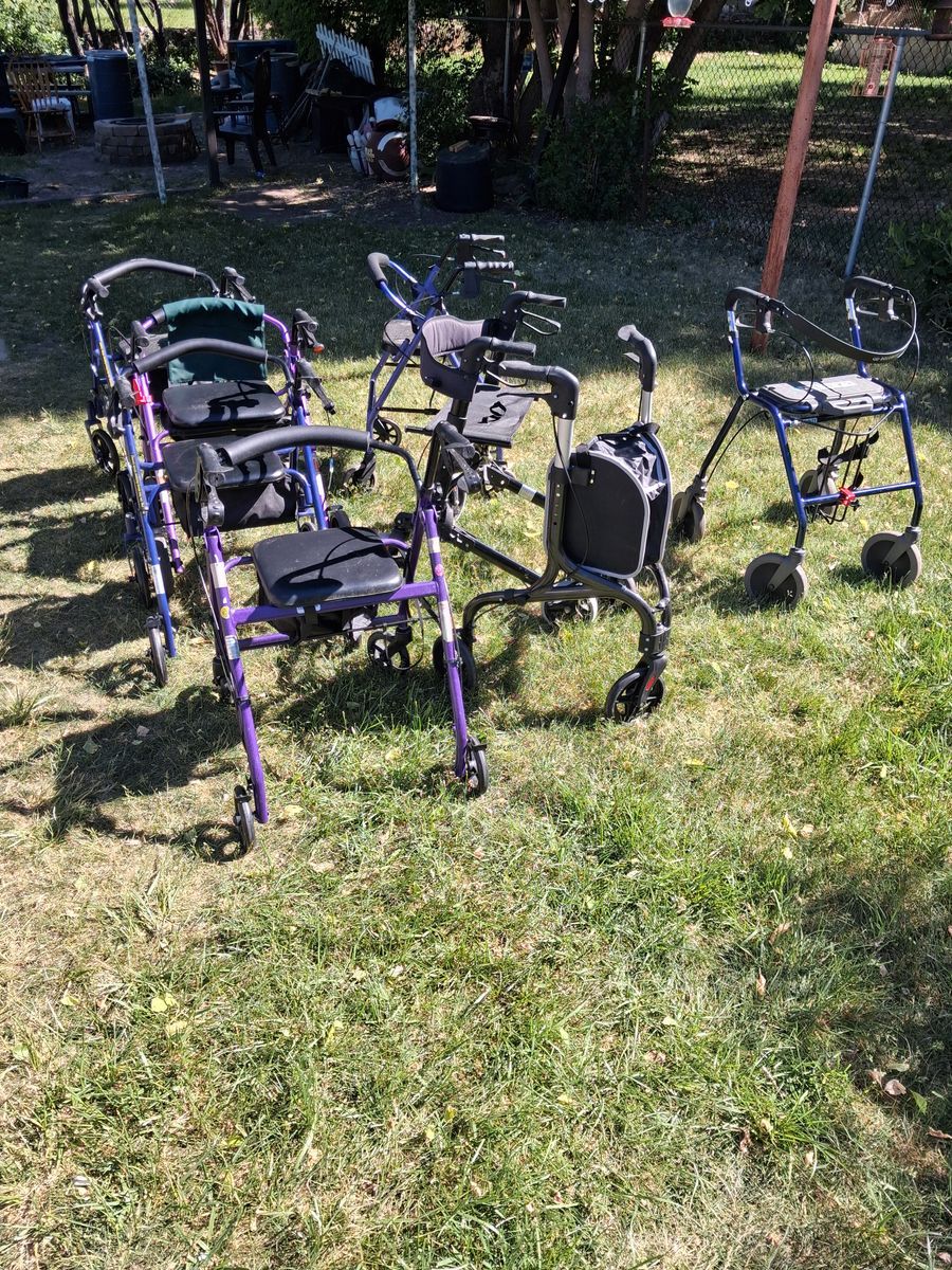 Lots-o-walkers