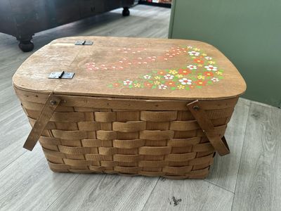 Picnic basket