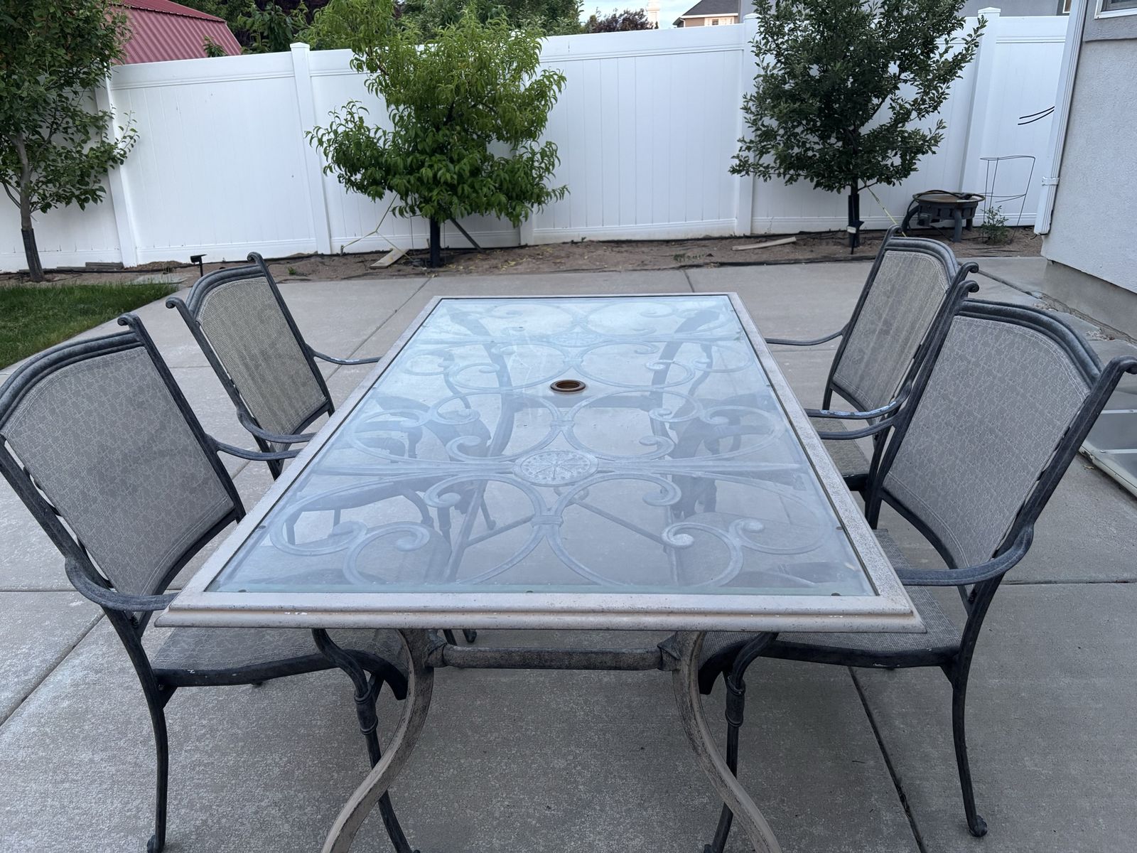 Main image 6
