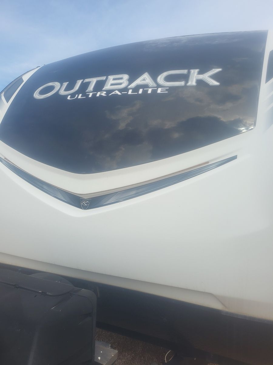 2019 Keystone Outback 221UMD Ultra-Lite Travel Trailer - Used Condition