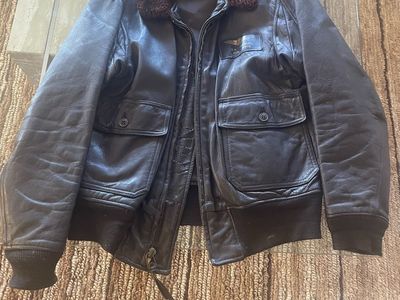 Vintage G-1 US Navy Military Spec Leather Bomber Jacket with Fur Collar Men's size 42
