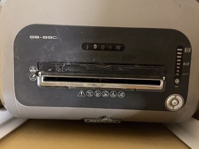 Fellowes power shredder