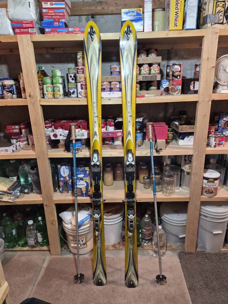 K2 Axis All-Mountain Skis + Poles - Great Beginner