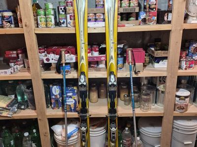 K2 Axis All-Mountain Skis + Poles - Great Beginner