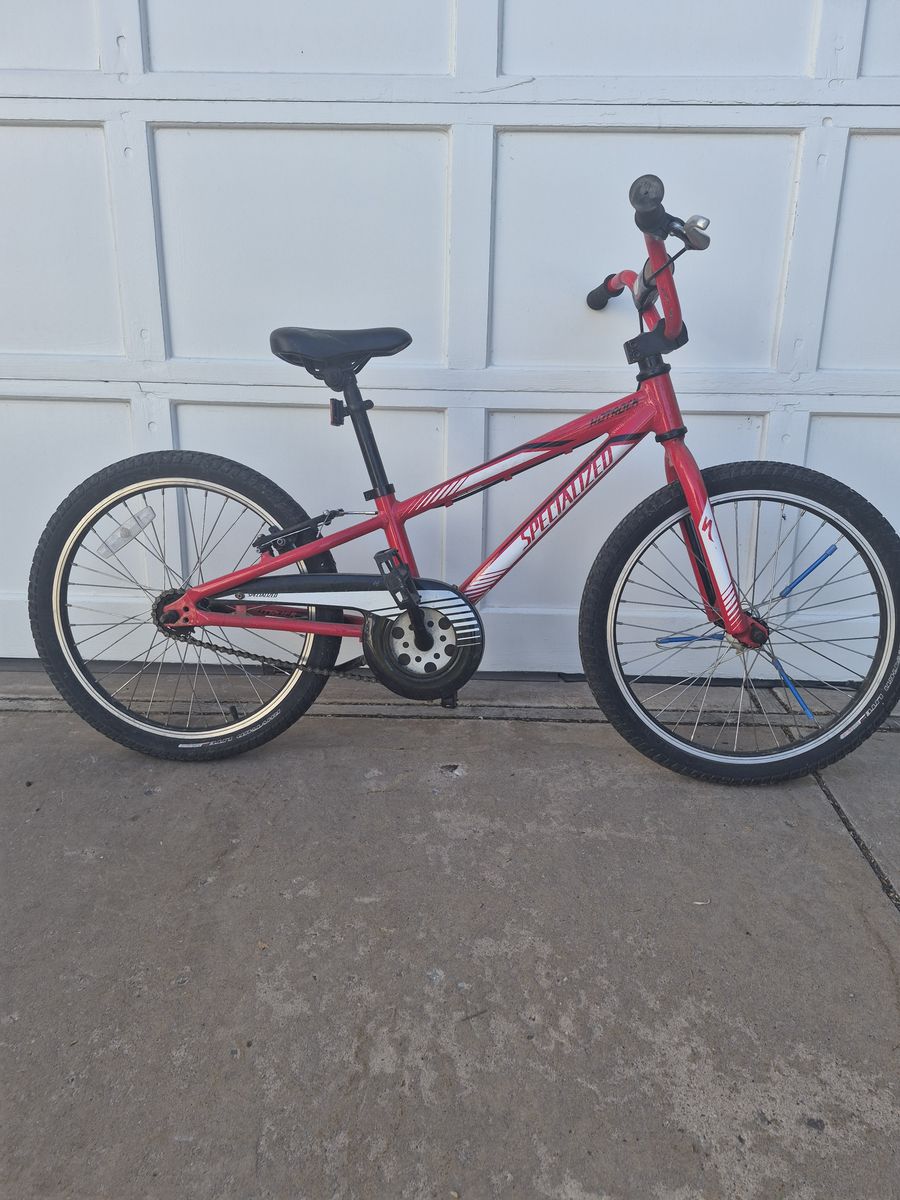 Specialized Hotrock 20" Kids Mountain Bike