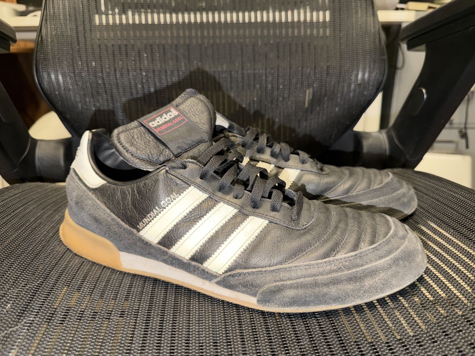 Adidas Mundial Soccer Shoes - Men’s 12