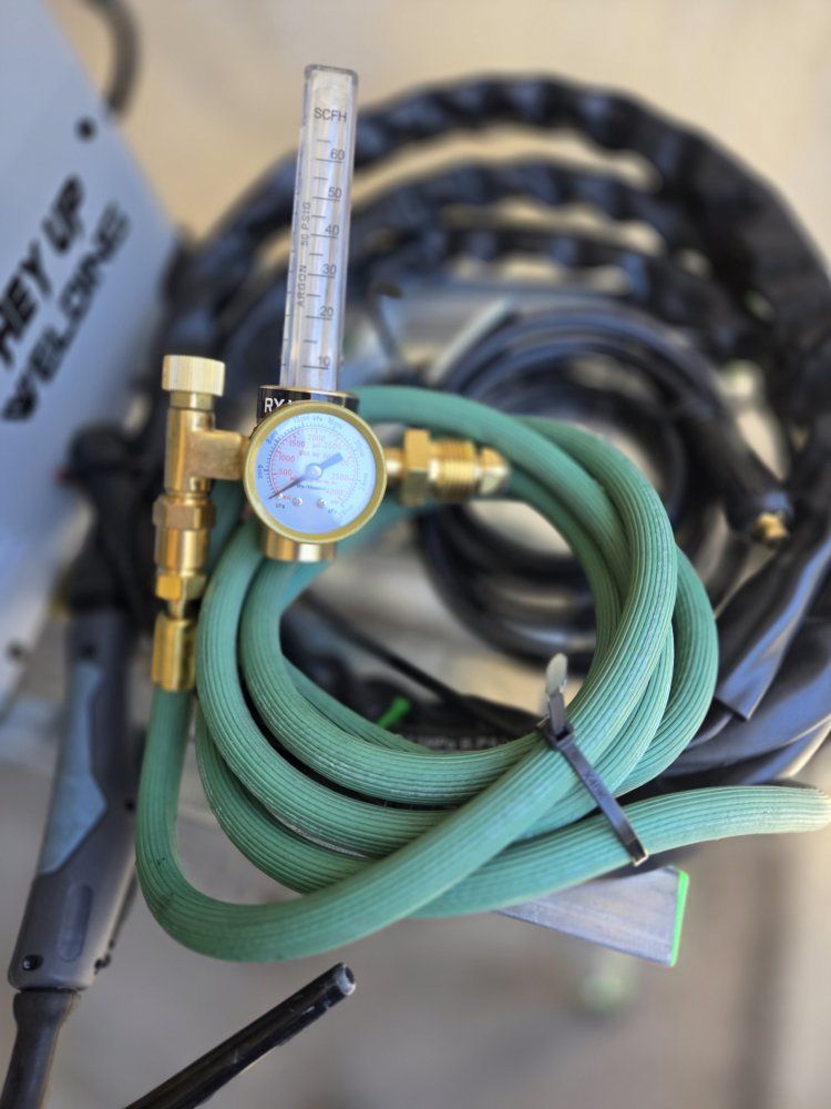 Welding Equipment Bundle - Lincoln Electric 140 Easy-Mig and TIG-200A