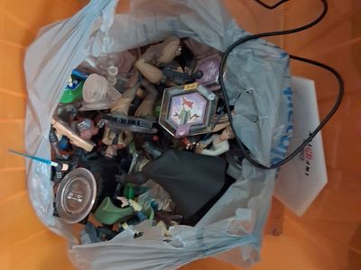 Disney infinity figure, disc lot FREE!!
