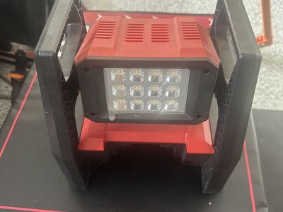 Milwaukee 18 Volt Shop Light