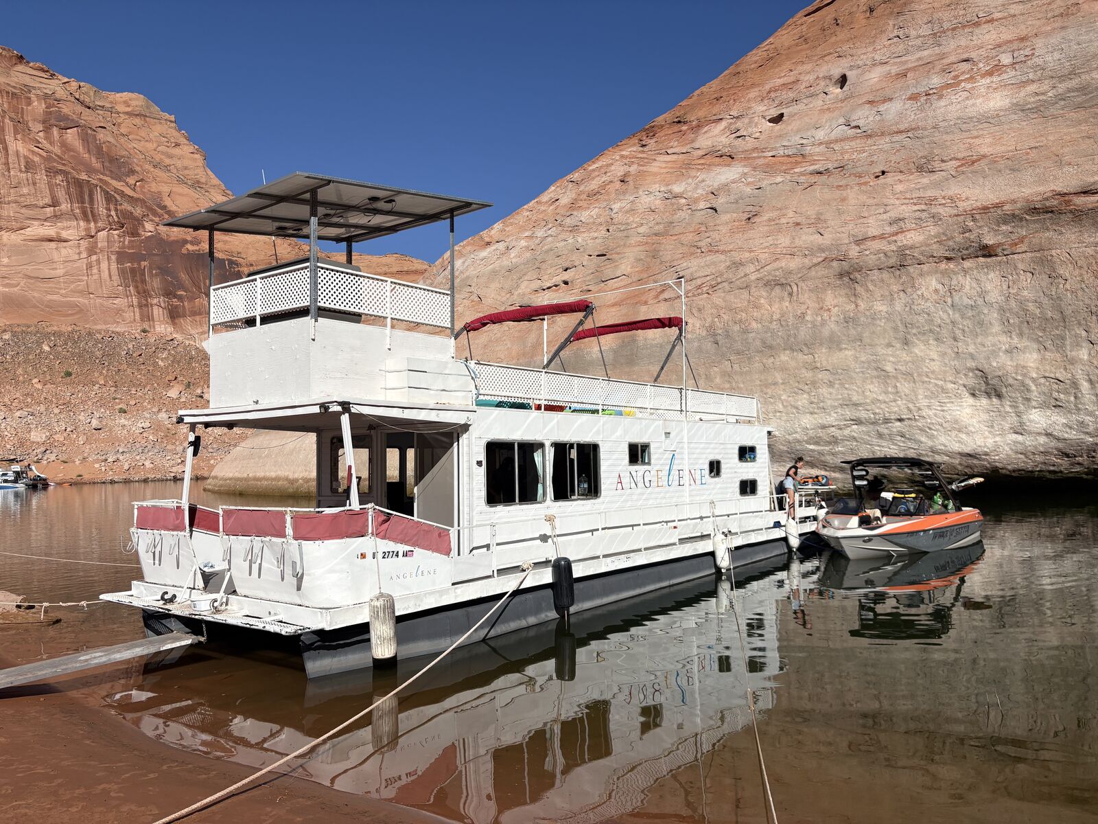 Lake Powell Bullfrog houseboat share for sale