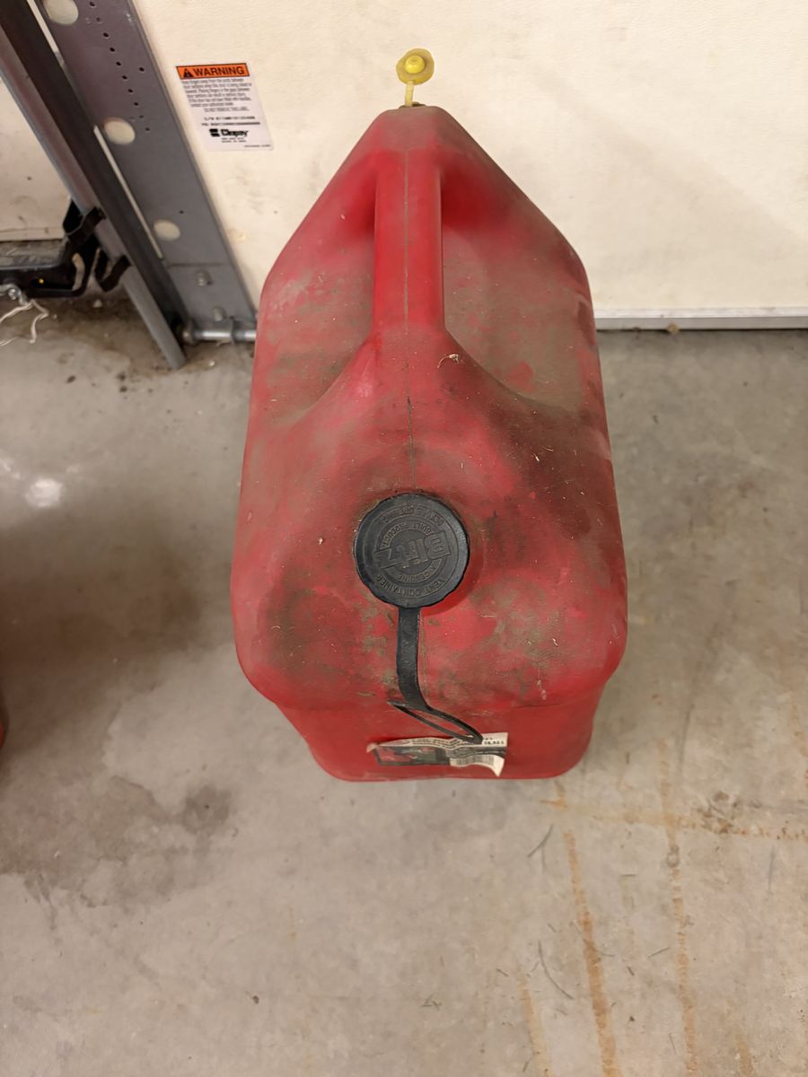 5 gallon gas can
