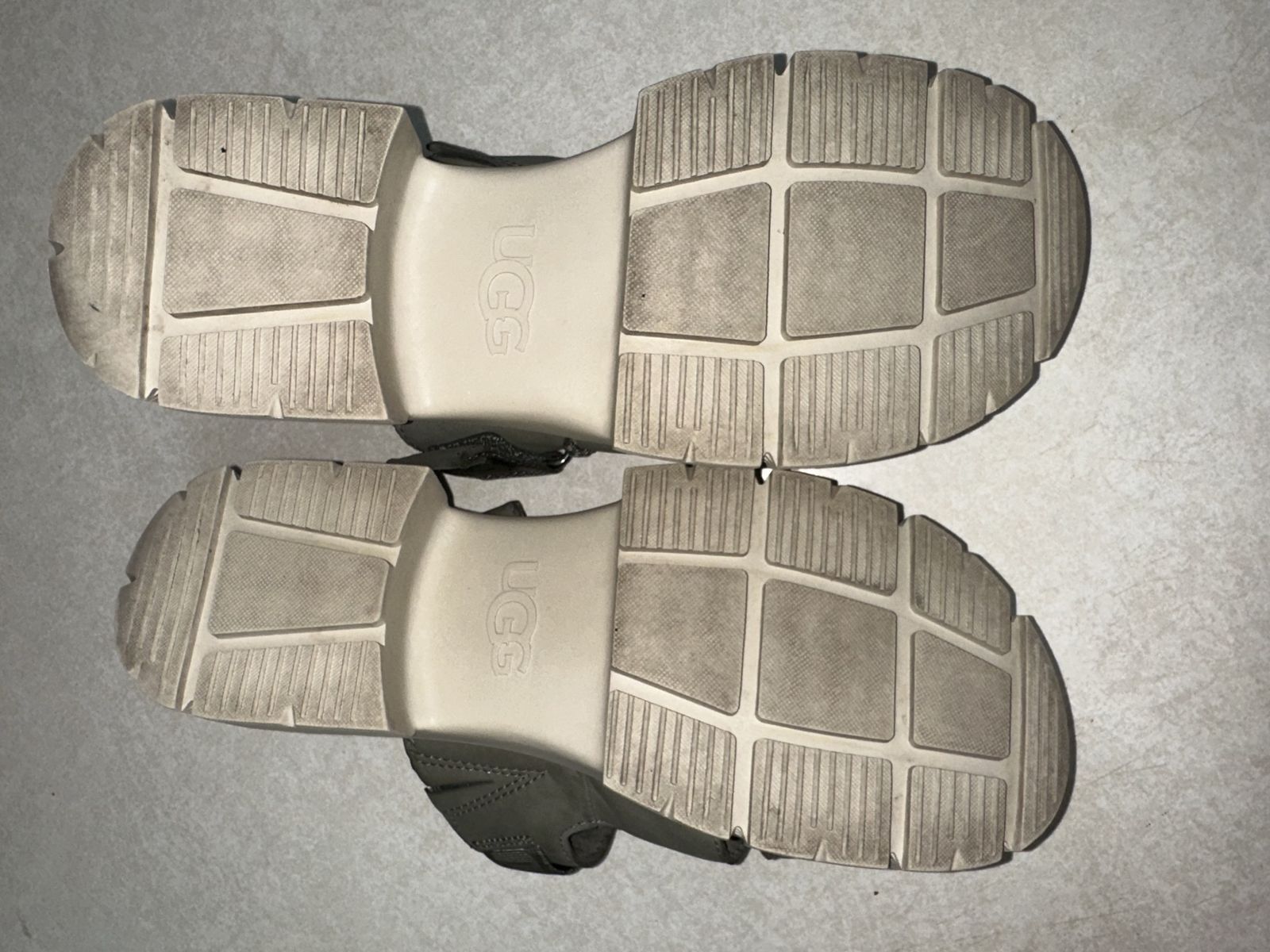 Main image 4