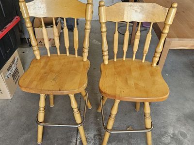 2 Chairs Only - counter height / bar stools