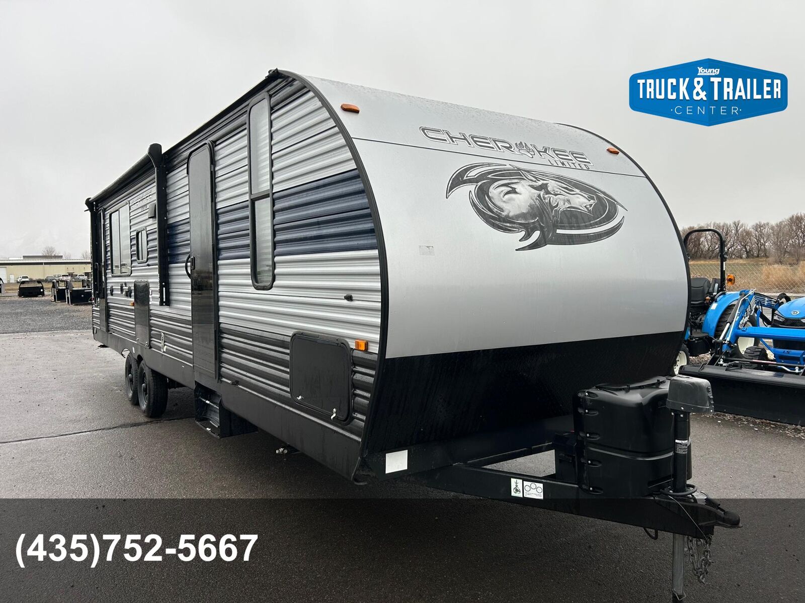 USED 2022 Cherokee 274AK