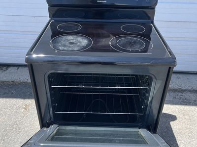 Great Frigidaire electric range,free delivery