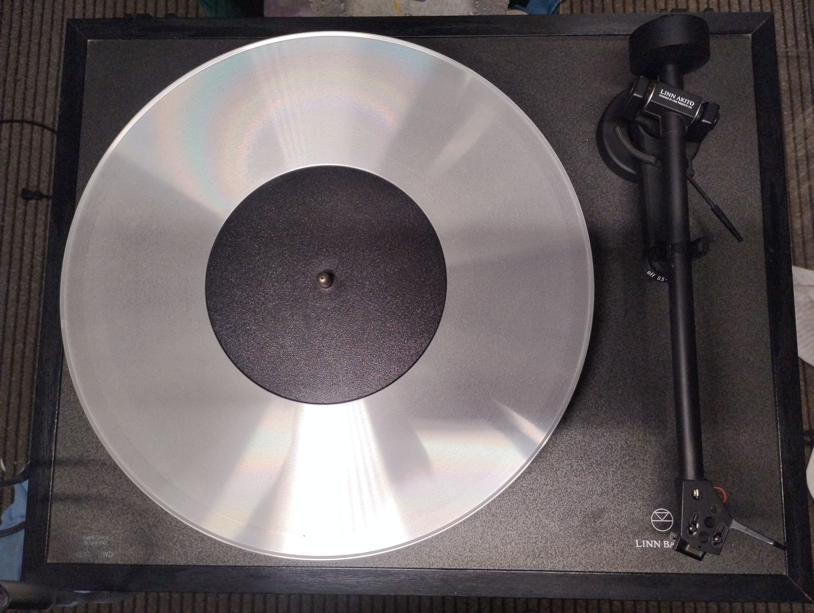 Linn Basik Turntable W/ Akito Tonearm Sure SD 77 HE Cartridge Clean Low Mileage