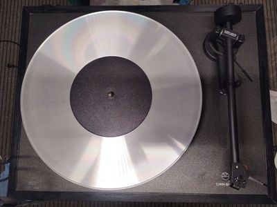 Linn Basik Turntable W/ Akito Tonearm Sure SD 77 HE Cartridge Clean Low Mileage