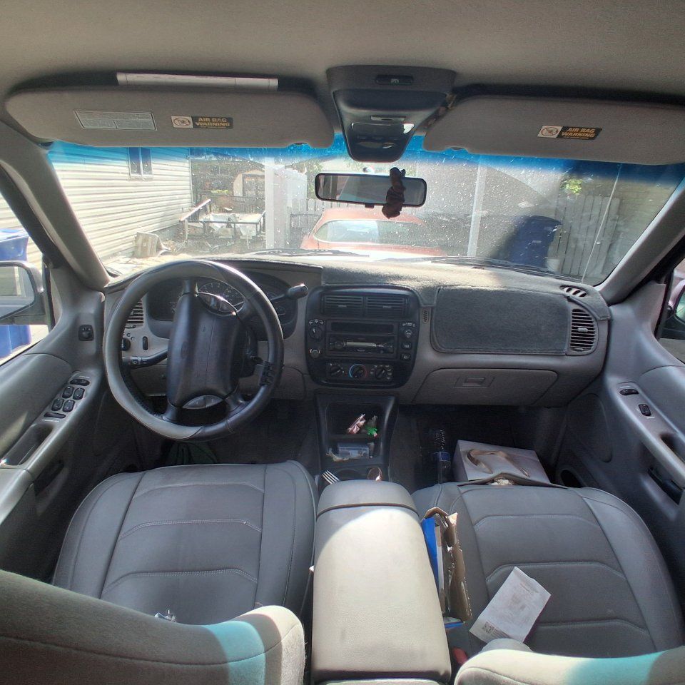 Main image 6