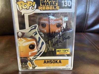 SIGNED Ashley Eckstein Ahsoka Funko Pop #130 – Star Wars Rebels – Hot Topic Exclusive