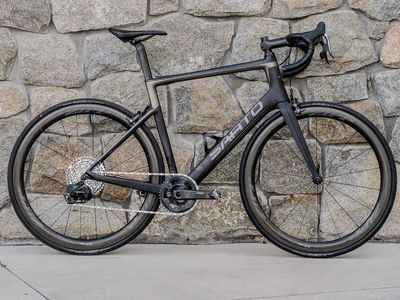 Sarto Lampo w/SRAM Red, Power Meter, Zipp Wheels 52cm