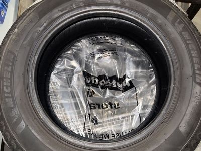 Michelin Defender 205/65R16 All-Season Tire
