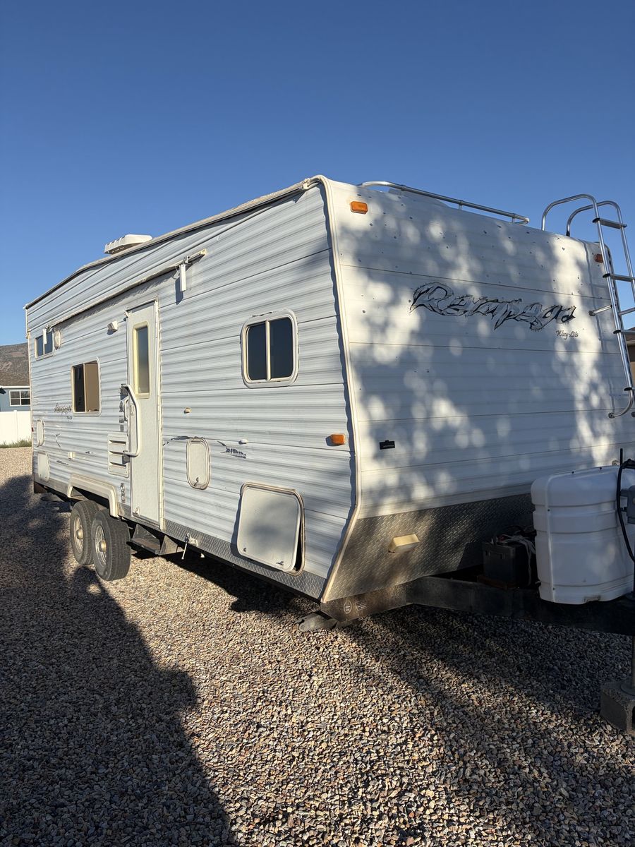 2005 Rampage Way Lite Toyhauler 