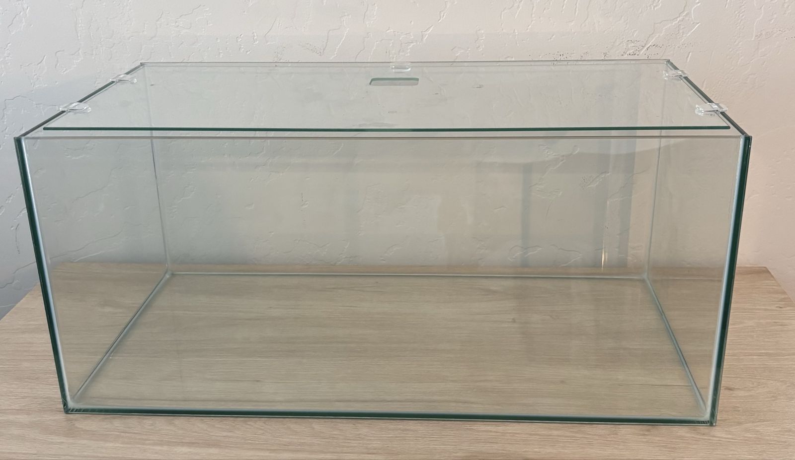 Aquarium tank and accessories