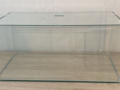 Aquarium tank and accessories
