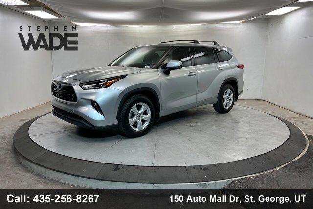 2022 Toyota Highlander LE