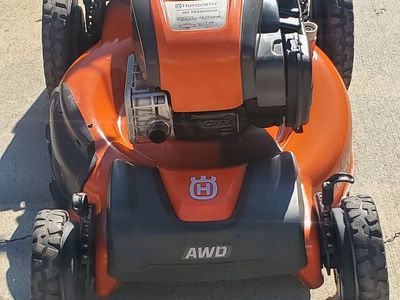 Husqvarna Propelled All Wheel Drive) ( AWD ) Lawn Mower