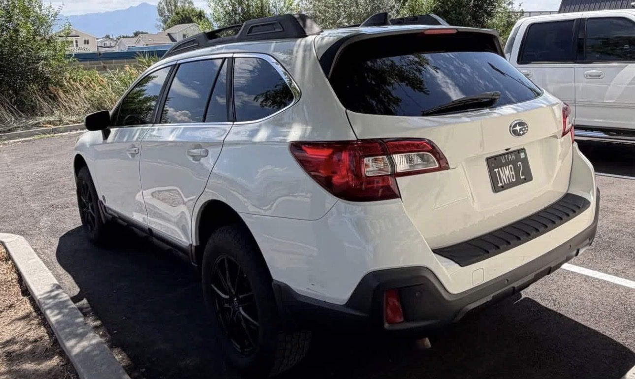 2018 Subaru Outback 2.5i Limited Pwr Moon/Nav
