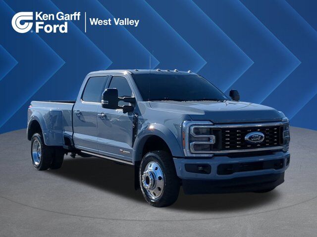 2026 Ford F-450 Super Duty Platinum