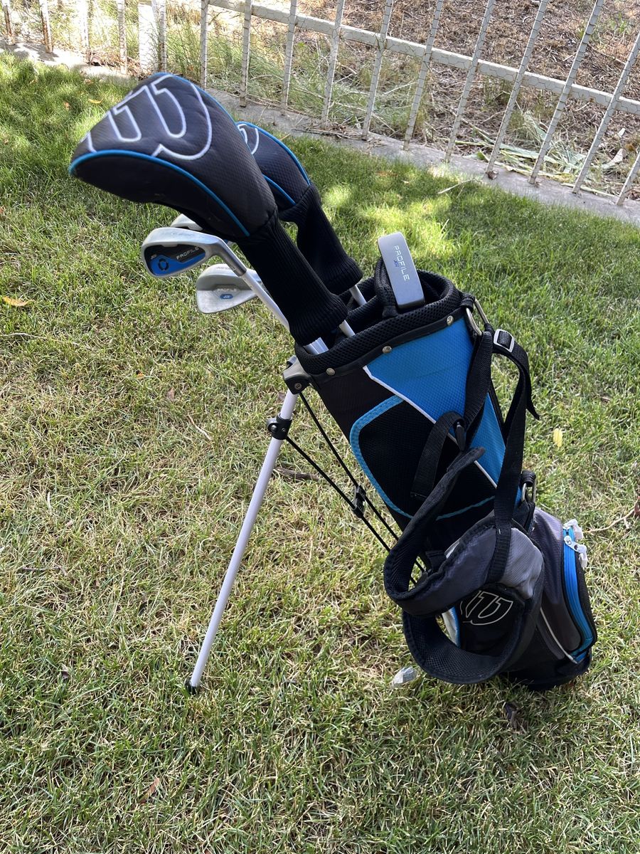 Wilson Profile Junior Golf Club Set - Complete with Stand Bag & Headcovers, Good Condition
