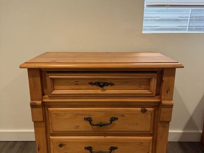 Rustic Solid Wood 3-Drawer Nightstand with Distressed Finish
