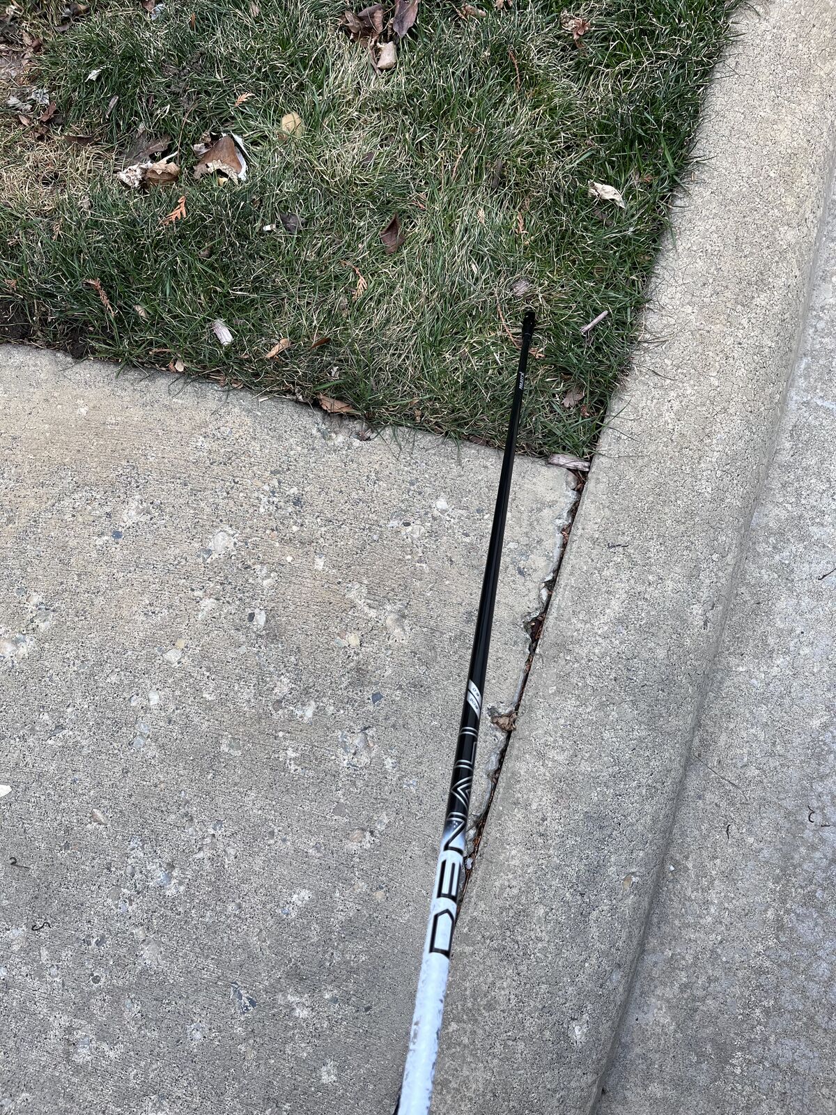 Denali black 60 G stiff titleist 44.5