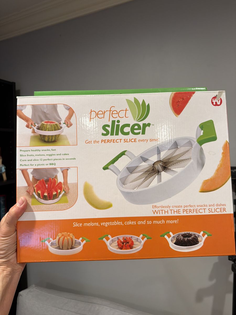 Perfcet Slicer For Melons And Cake