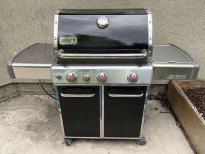 Weber Genesis Special Edition grill w/ cover