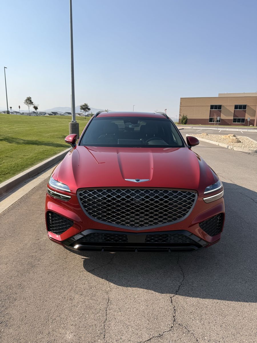 2023 Genesis GV70 