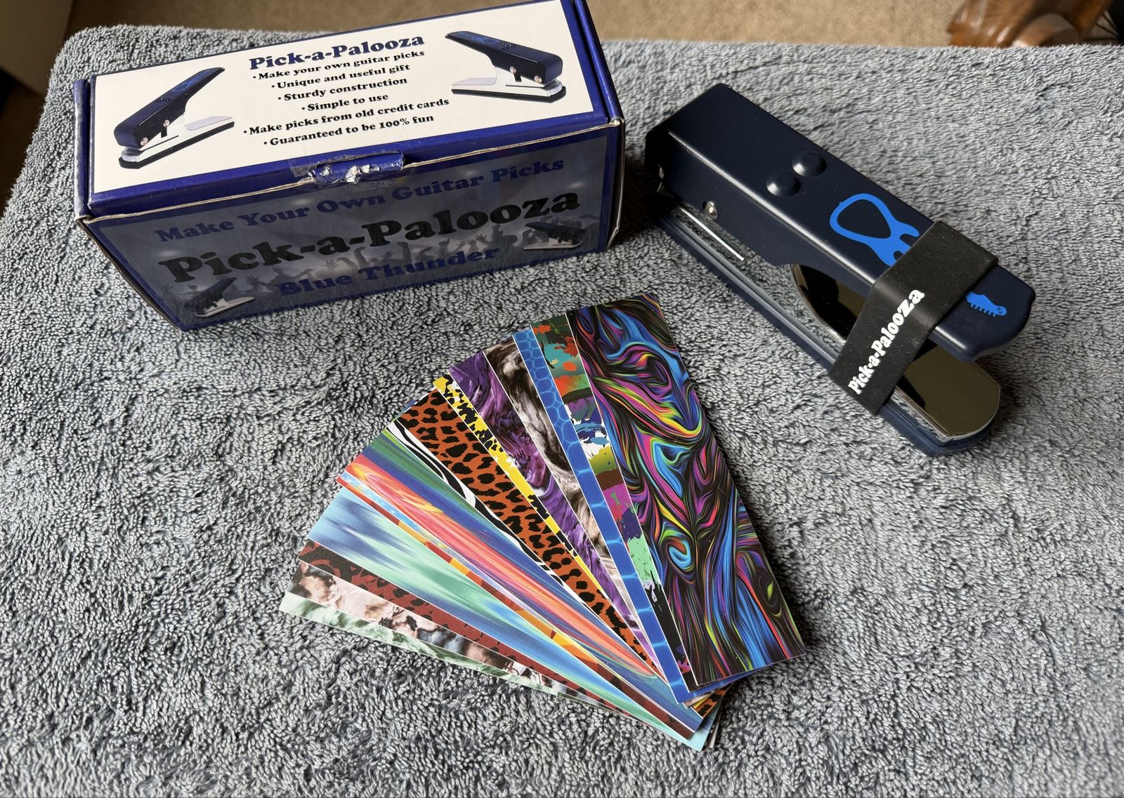 Pick-a-Palooza Blue Thunder DIY Guitar Pick Punch Maker with Starter Strips