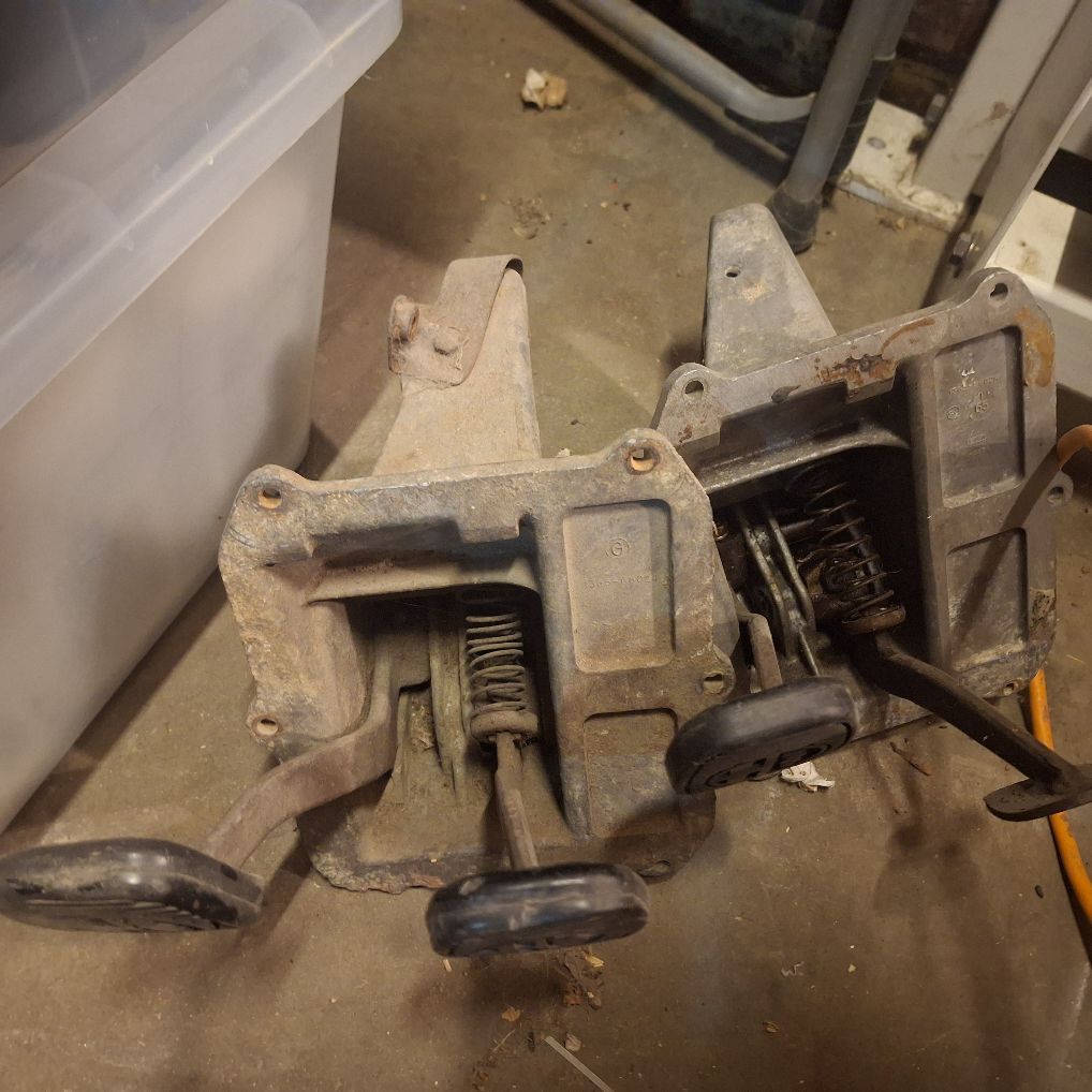 Main image 3
