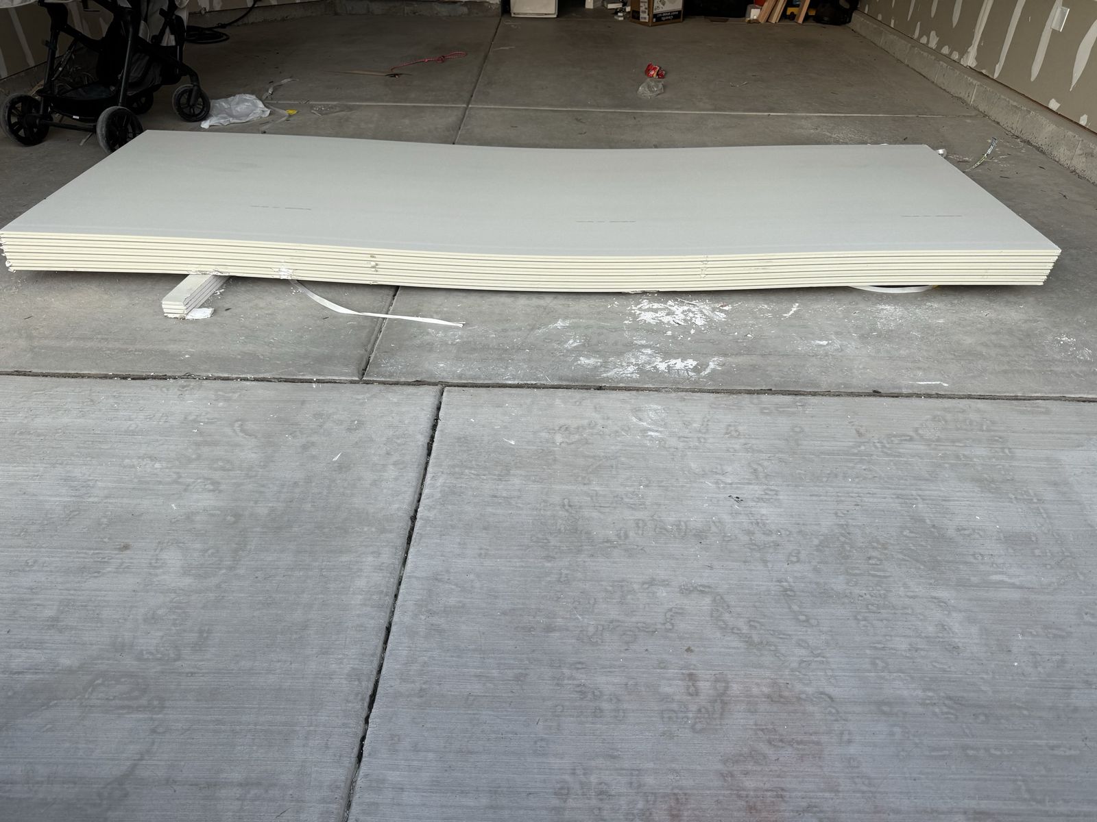 USG Sheetrock UltraLight 1/2in. x 4ft. x 12ft. Drywall Panels - 11 Sheets