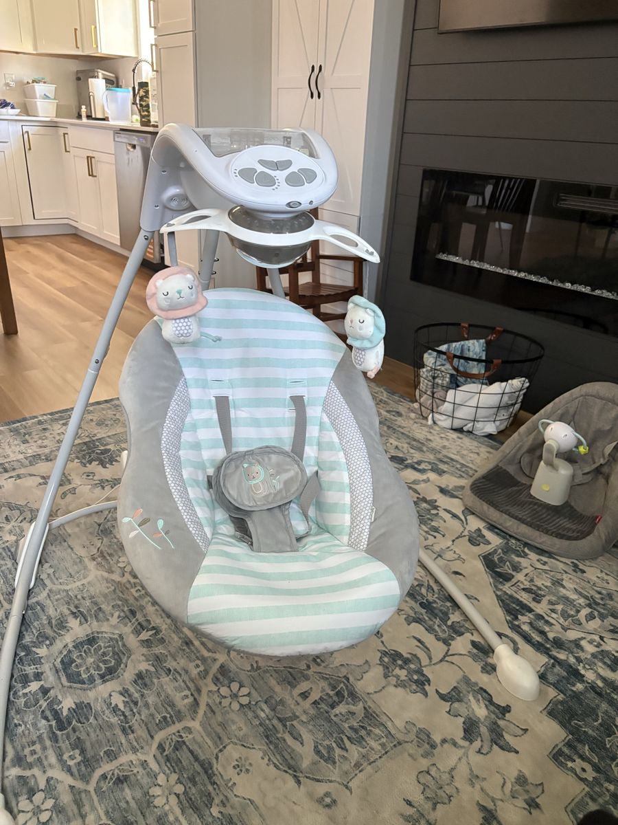 Baby swing