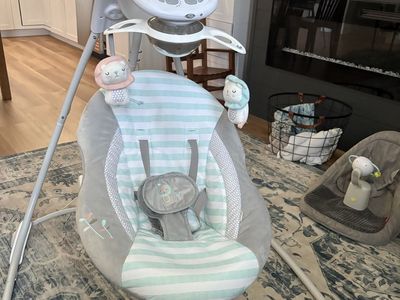 Baby swing