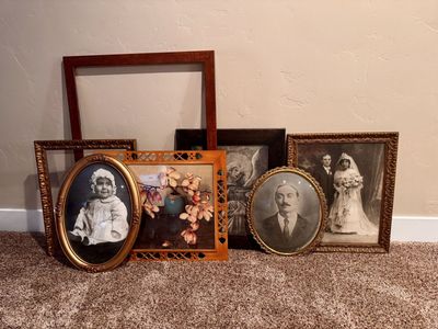 Lot of Vintage / Antique Framed Art and Frames Artwork / Victorian