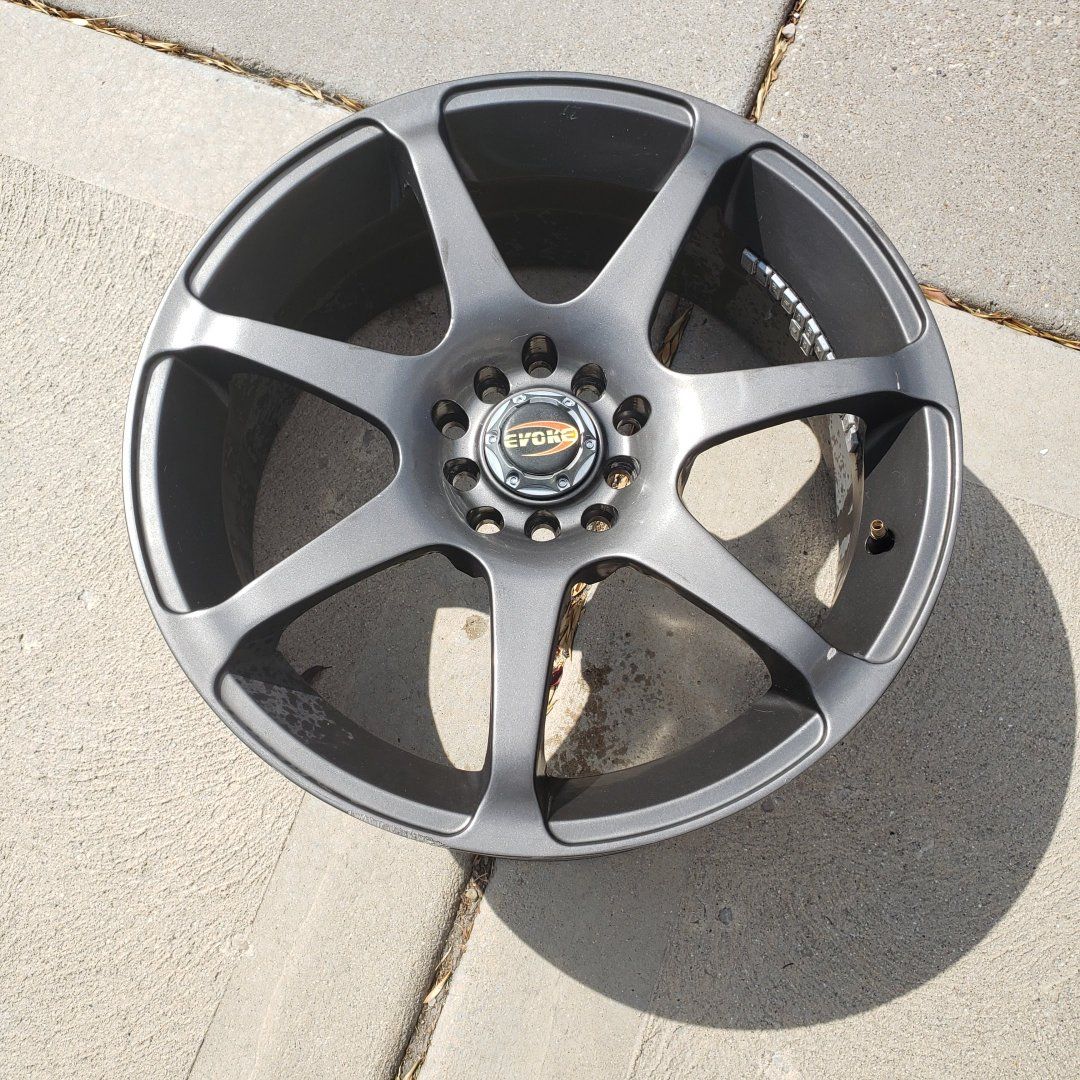Set of 4 Evoke Gunmetal Gray 7-Spoke Alloy Wheels
