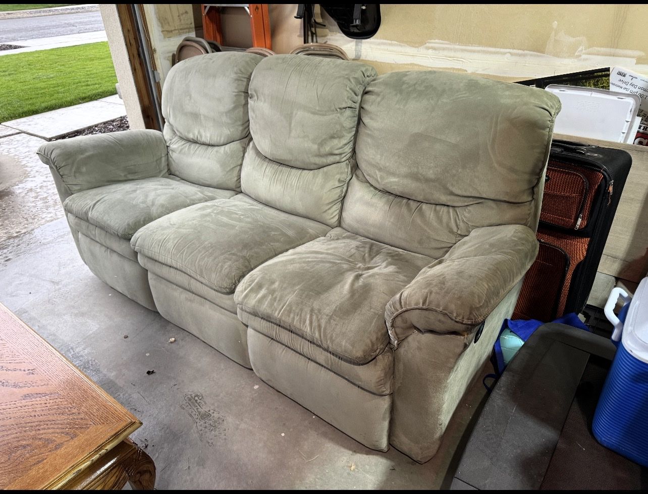 Couch, Loveseat, Recliner Living room set 
