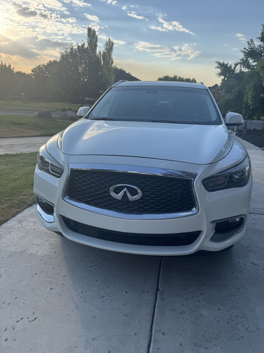 2018 Infiniti QX60 Sport